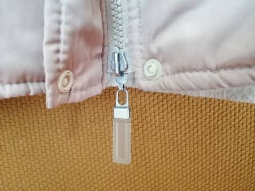 Casaco com Fecho de Zíper