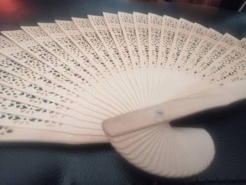 Acessório: Leque Abanico de Bamboo Natural Trabalhado