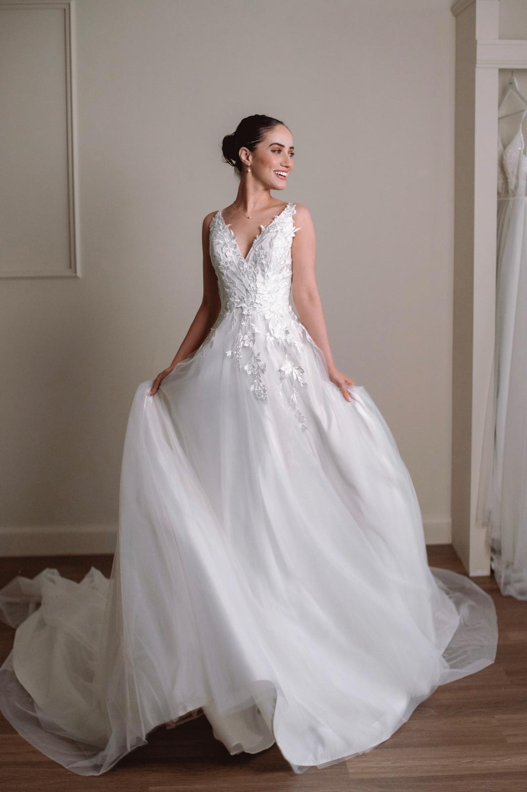 BOOKING PATT & SPECS 4U