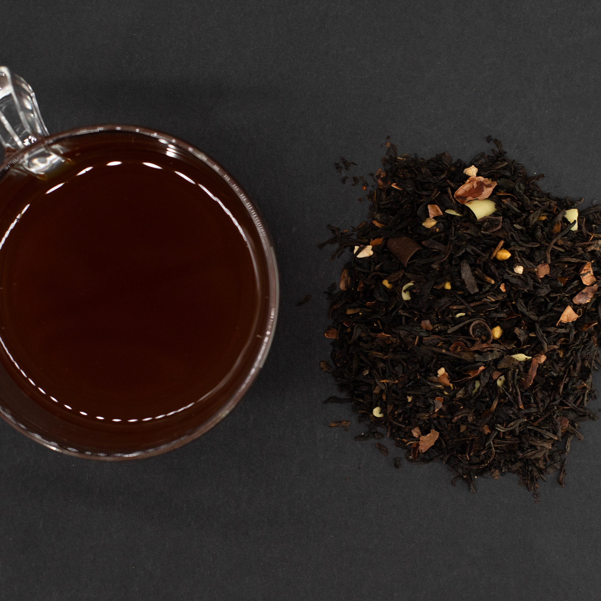 Magie de Ciocolată – Ceai Negru Gourmet cu Cacao și Migdale (50 gr)