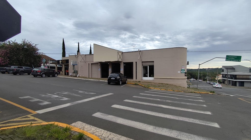 Prédio Comercial à Venda