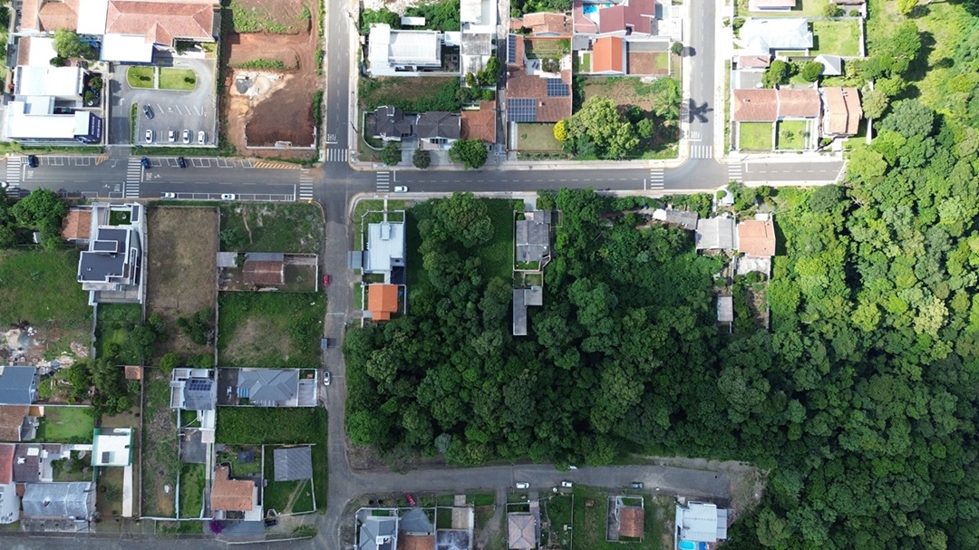 Terreno de 4.800 m² em Área Urbana