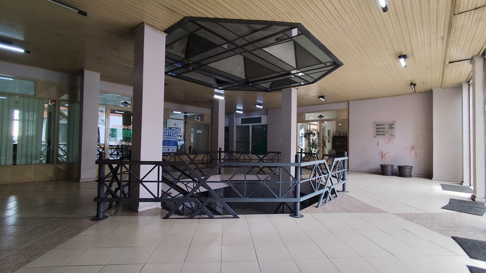 Prédio Comercial à Venda