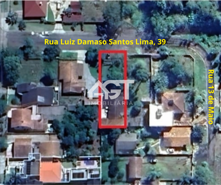 Casa Espaçosa com Edícula de 2 Andares e Área de Lazer!