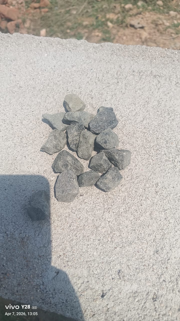 Stone Chips 5/8