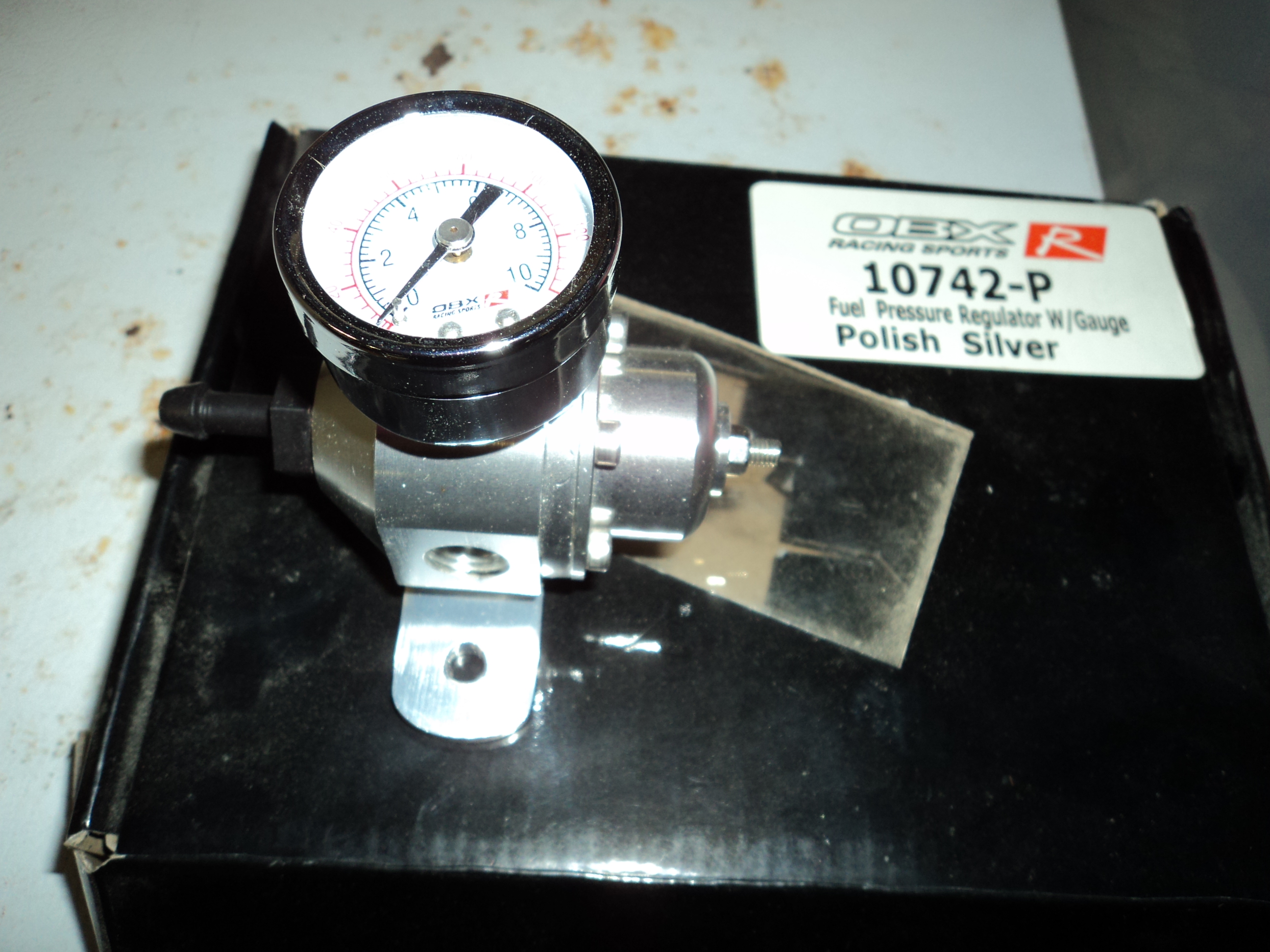 OBX Fuel Pressure Regulator w/ Gauge – Polish Silver (10742-P)