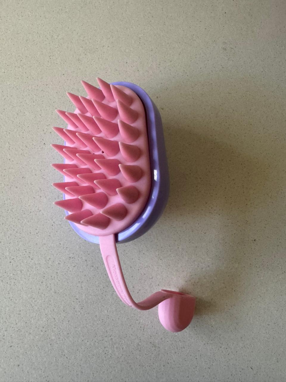 Cepillo masajeador para shampoo 