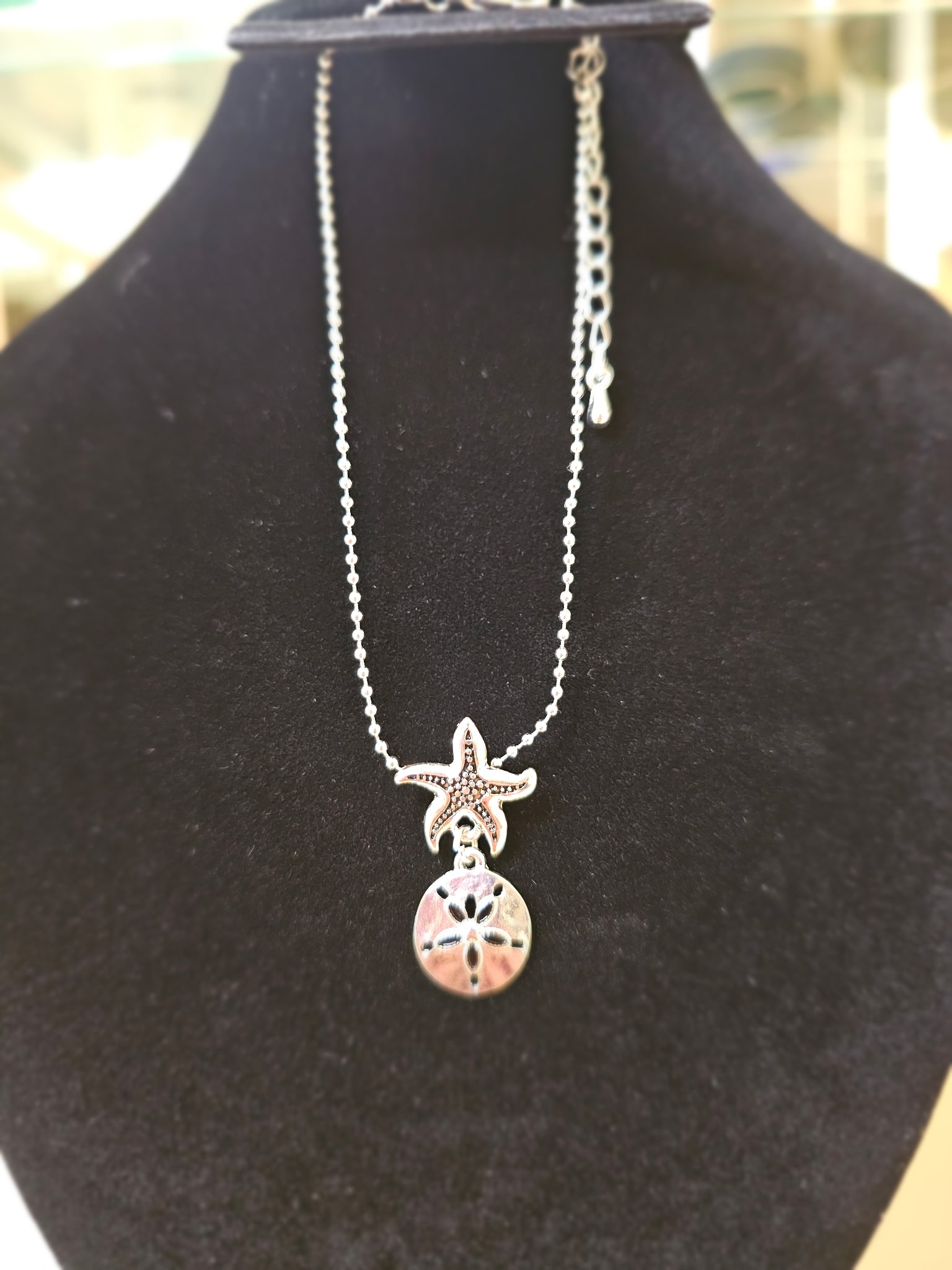 Starfish & Sand Dollar Pendant Necklace