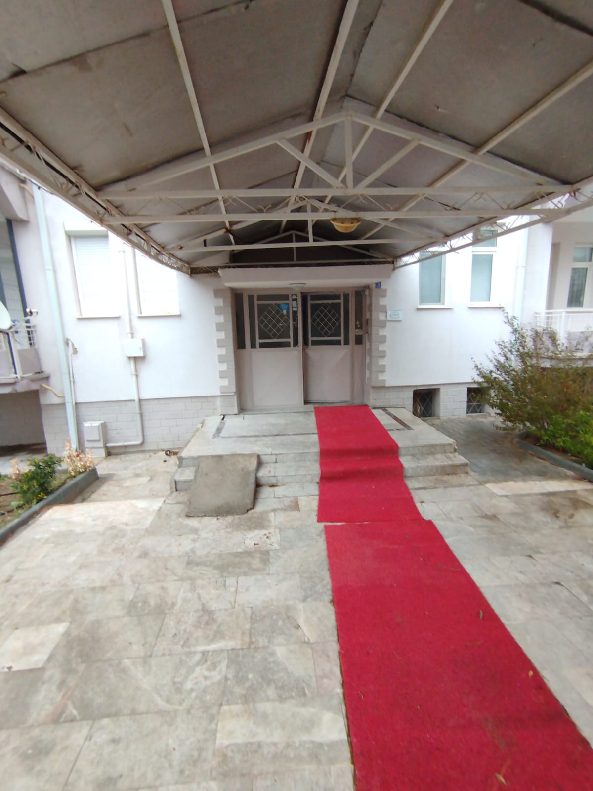 GEVHER HATUN MAHALLESİNDE 3+1 125M2