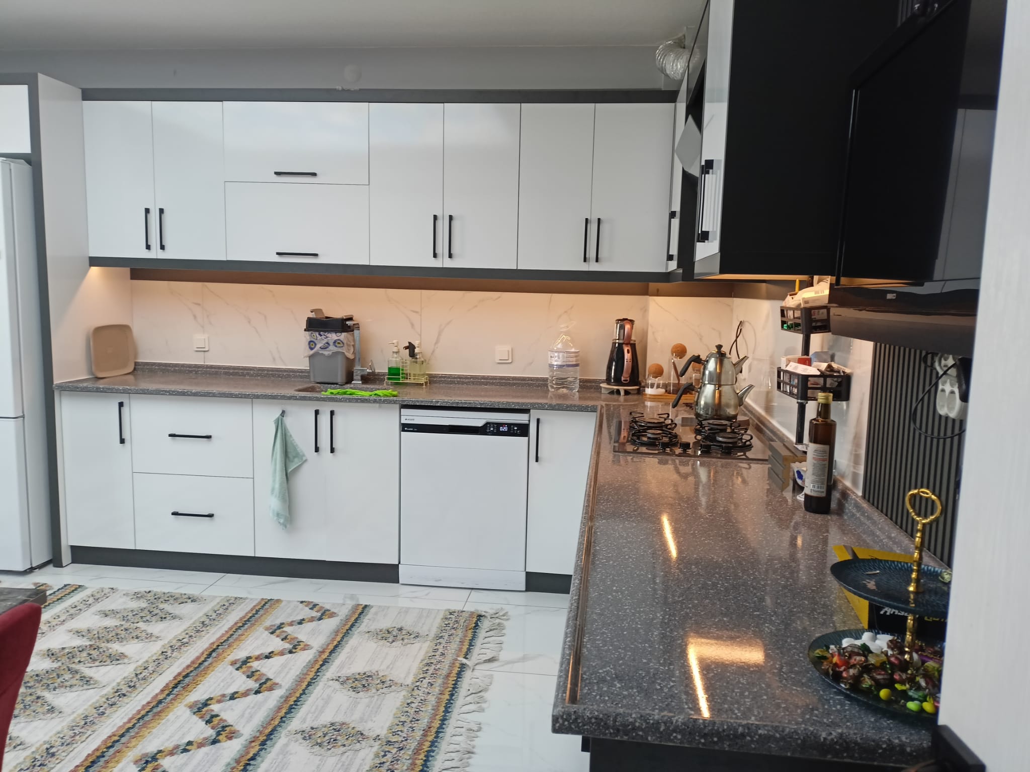 TABDUK EMRE MAHALLESİNDE SATILIK  4+1  176 M2  ULTRA LÜKS