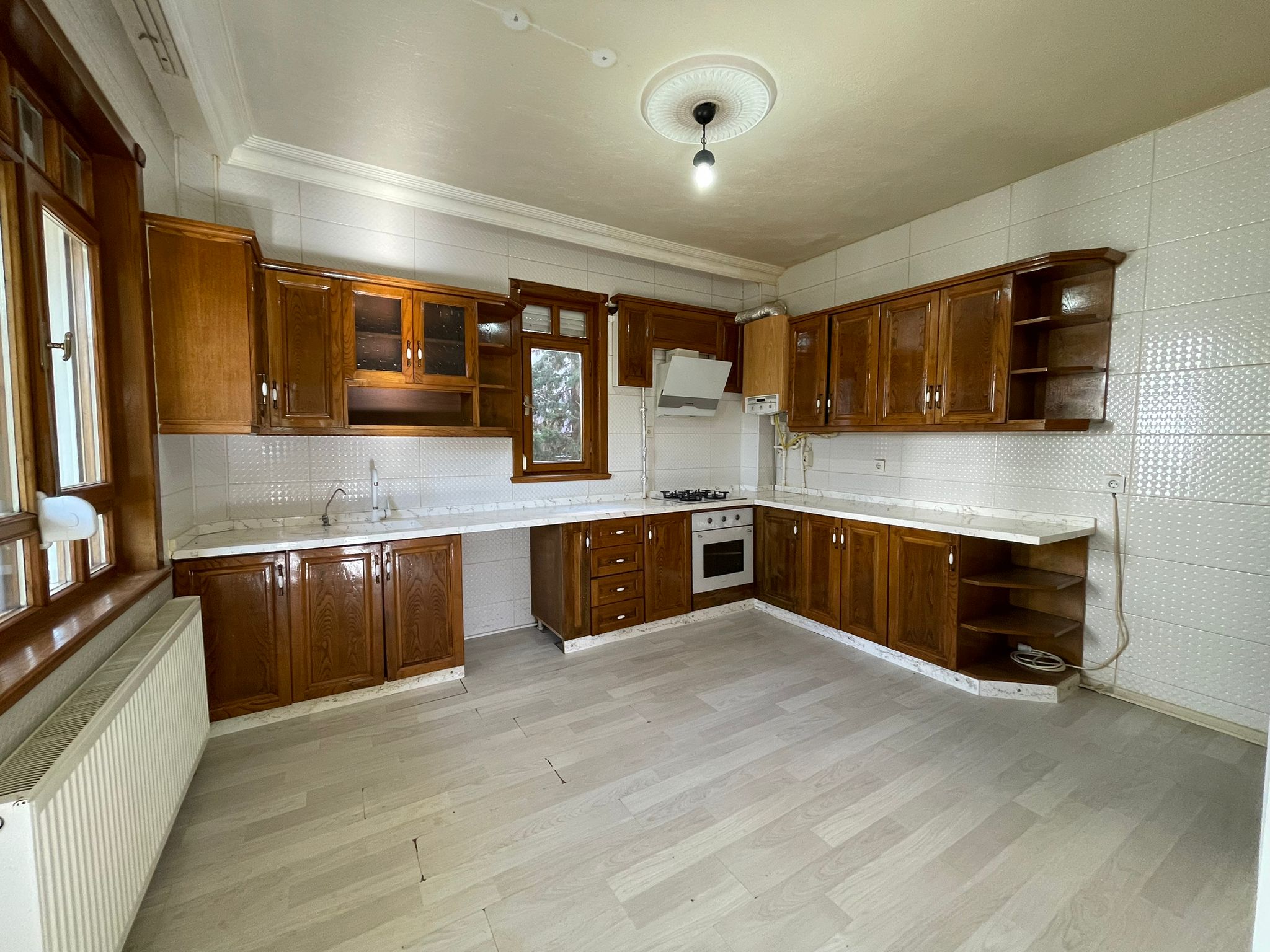 2 KATLI  MÜSTAKİL DUBLEKS  BİNA