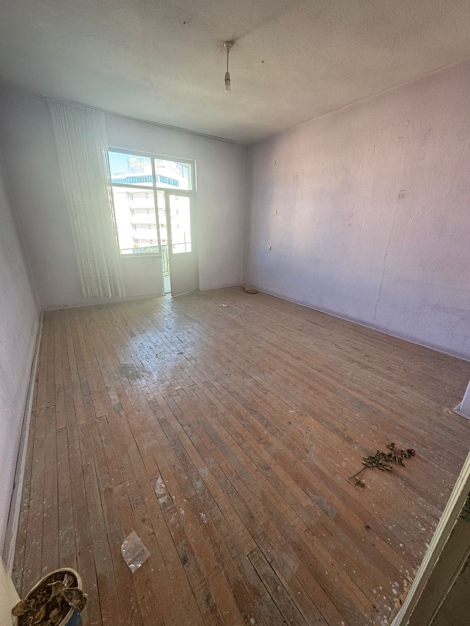 SATILIK TADİLATLIK DAİRE 