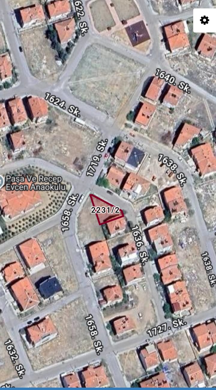 SATILIK ARSA 304 M2  TAPTUK EMRE MAHALLESİ