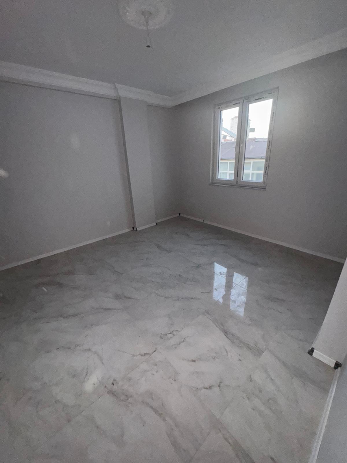 ÇELTEK MAHALLESİNDE   3+1  160 M2 