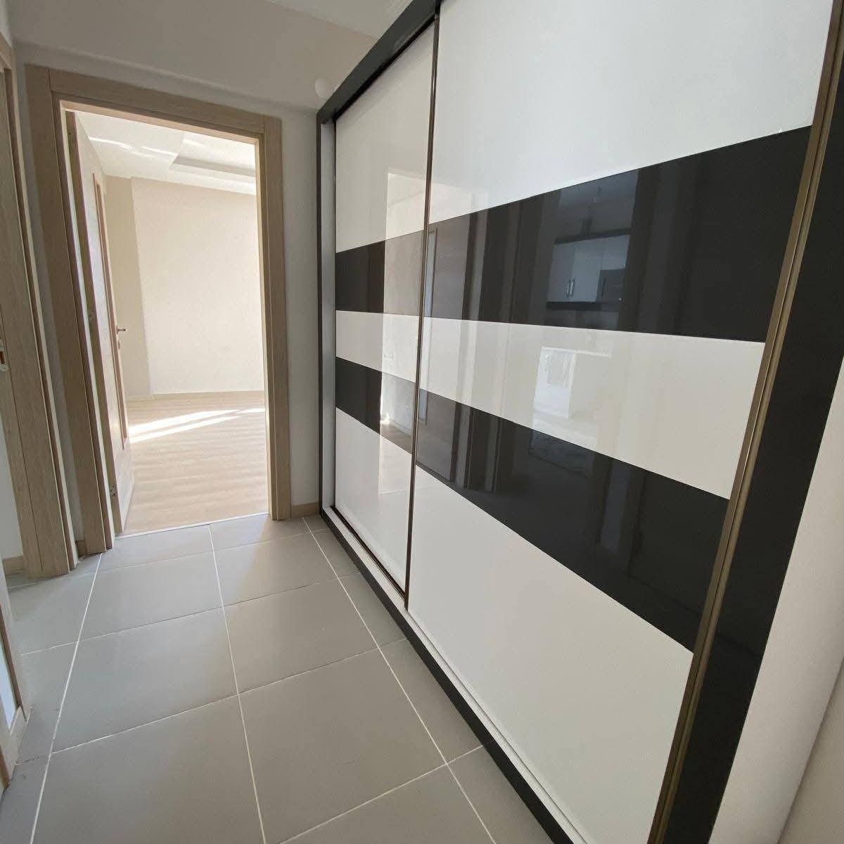 YENİŞEHİR MAHALLESİNDE 3+1 1120 M2