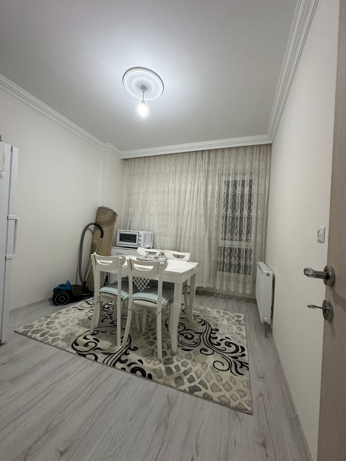 MAHMUDİYE MAHALLESİNDE  3+1  BRÜT 148 M2 