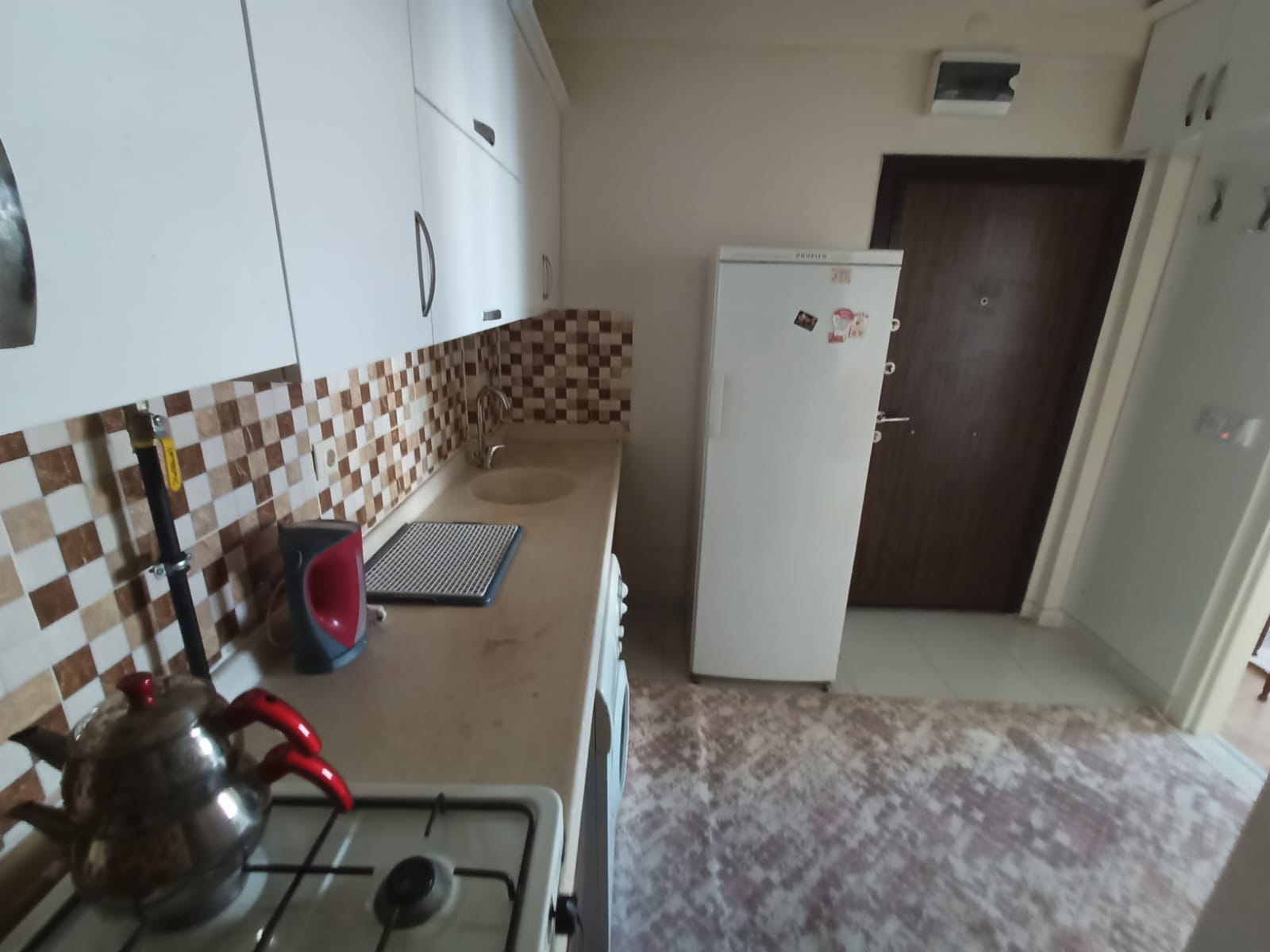 OSMANGAZİ MAHALLESİNDE   1+1 80M2  EŞYALI