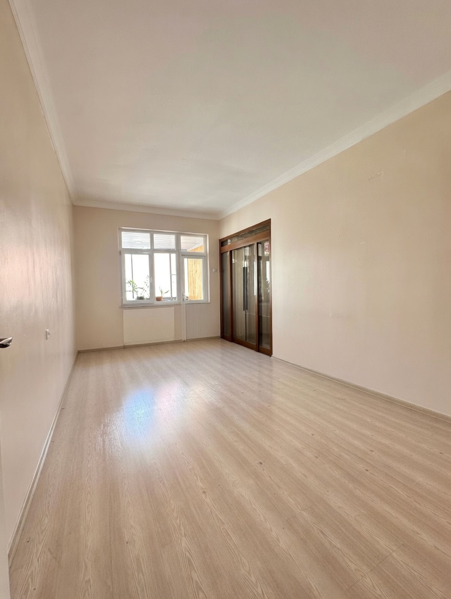 ALACASULUK MAHALLESİNDE  3+1  130M2