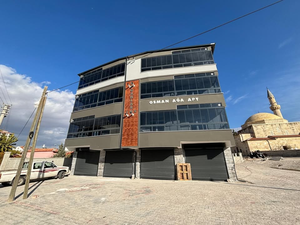 SİYAHSER MAHALLESİNDE 2+1 120 M2 