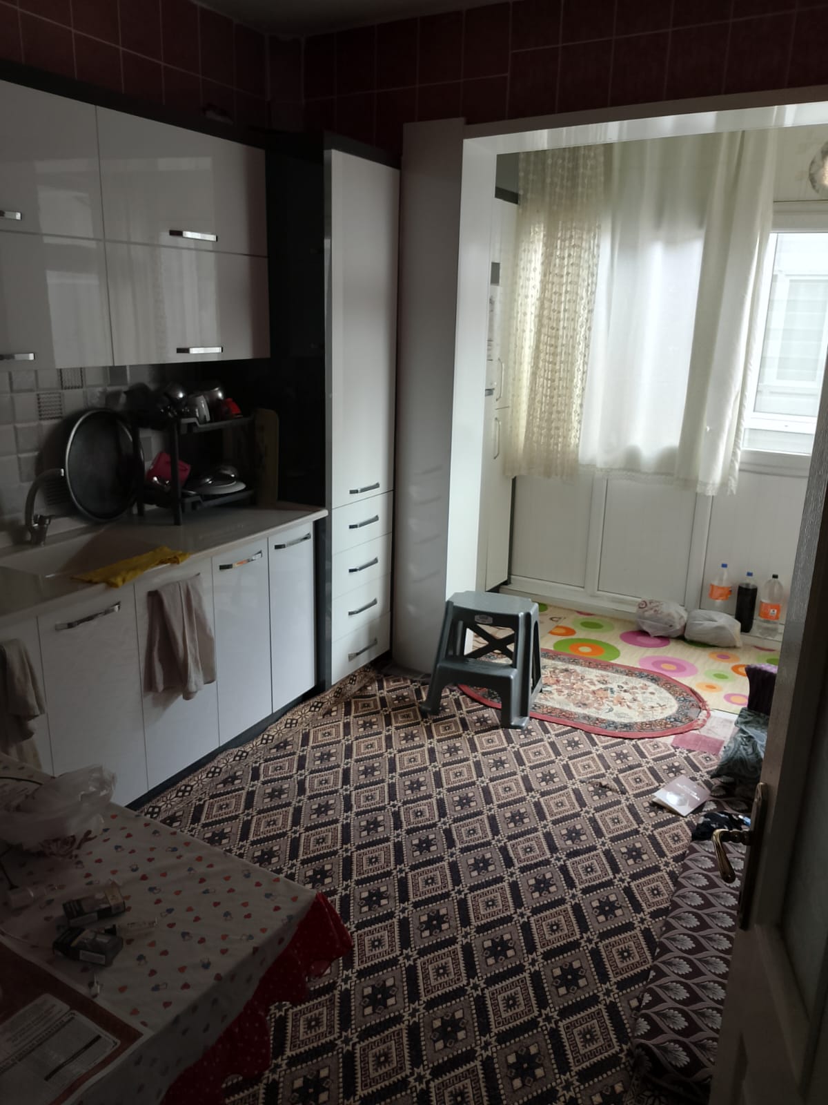 3+1 DEN BOZULMA 2+1 120 M2  5 KATLI BİNANIN 5. KATI  ASANSÖR YOK