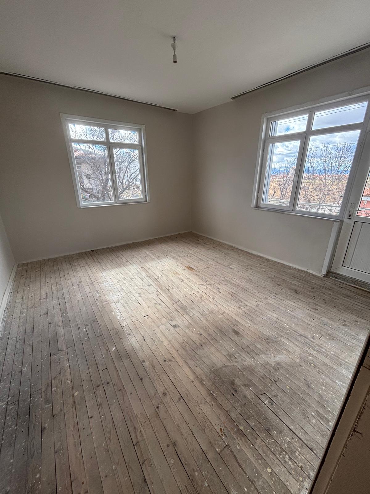 3+1 130M2  MÜSTAKİL