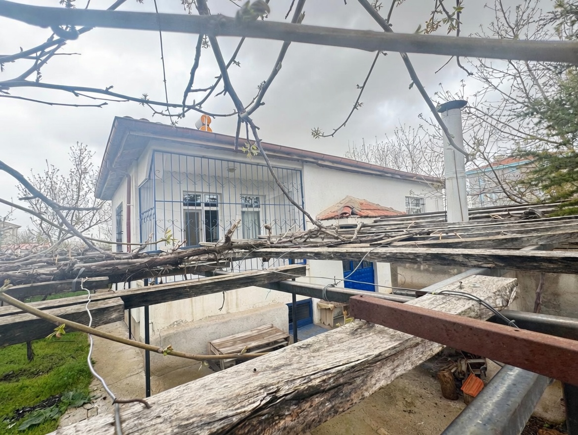 BAHÇELİEVLER MAHALLESİNDE 356M2 ARSASI 