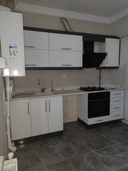 ÇARŞI MERKEZDE  AHİ OSMAN MAHALLESİNDE  120M2  4. KAT