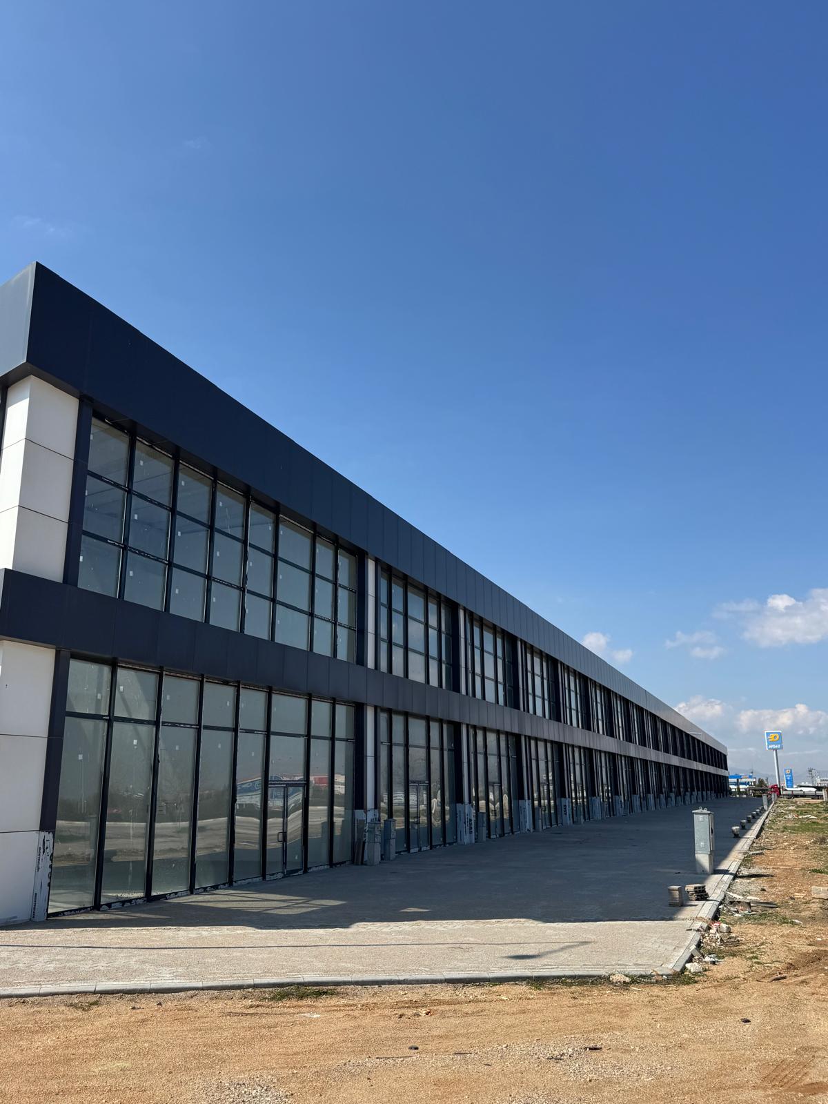 KİRALIK SIFIR İŞYERİ DÜKKAN  ORGANİZE SANAYİ BÖLGESİNDE  ANA YOL ÜZERİNDE