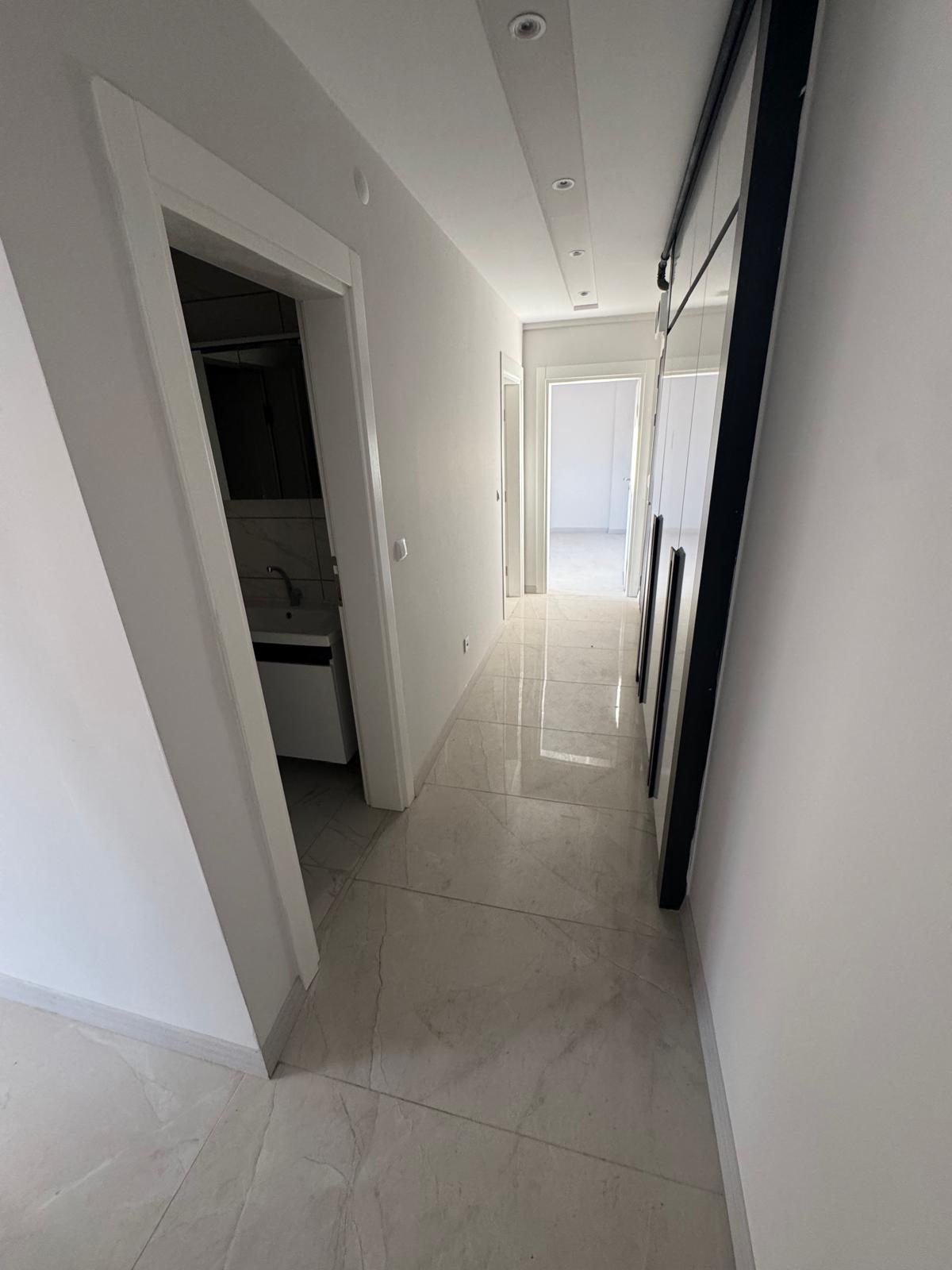 LARENDE MAHALLESİ  2+1 120 M2