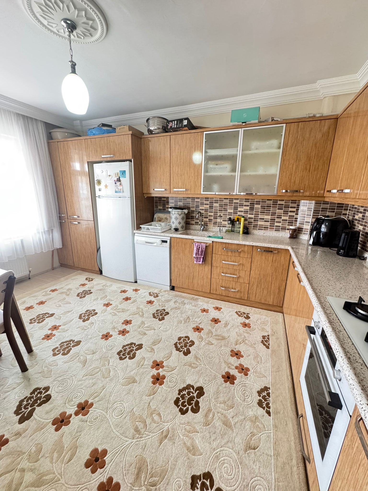 SATILIK DAİRE  GEVHER HATUN MAHALLESİNDE  3+1   135M2