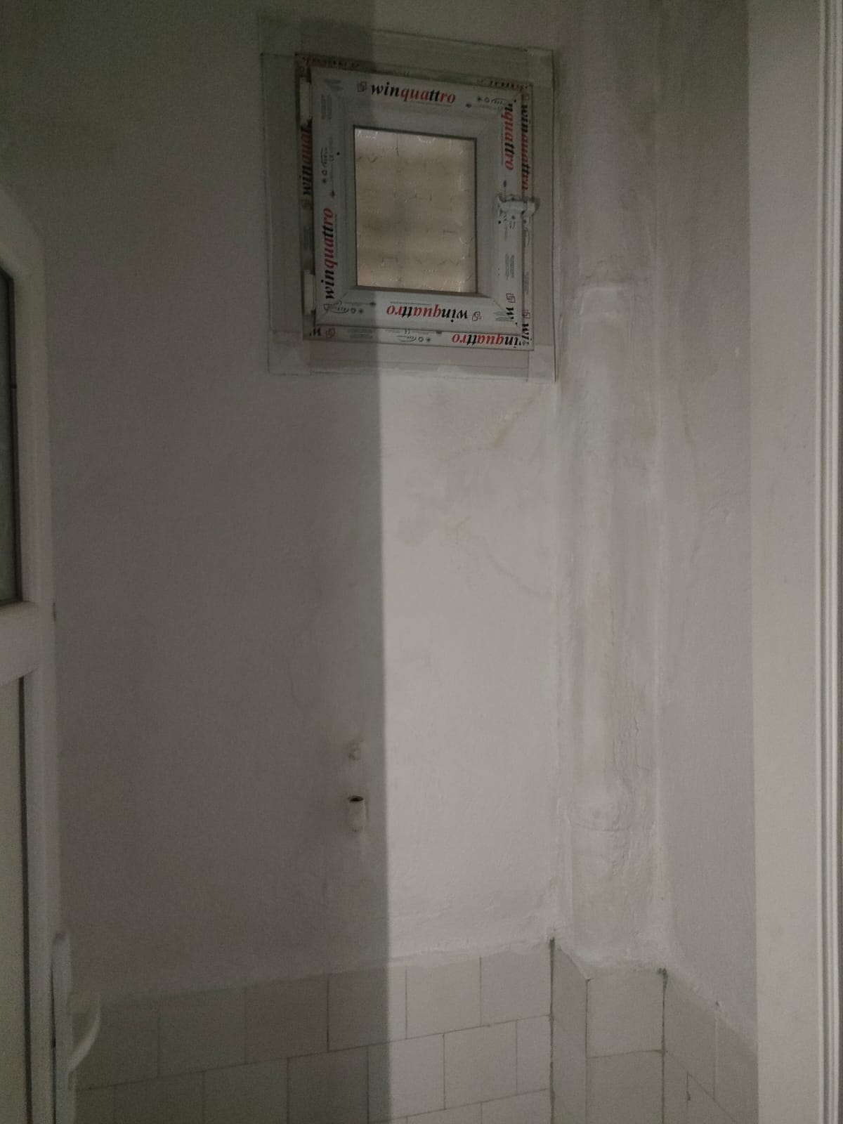  AHİOSMAN  MAHALLESİNDE  3+1 DEN BOZMA 2+1  4 KATLININ 4 KATI