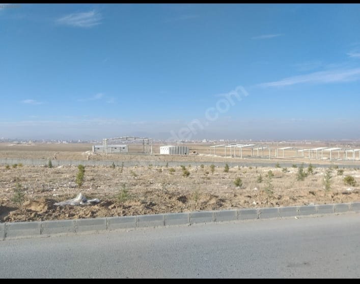 ORGANİZE SANAYİ BÖLGESİNDE 2,598 M2 TİCARİ ARSA