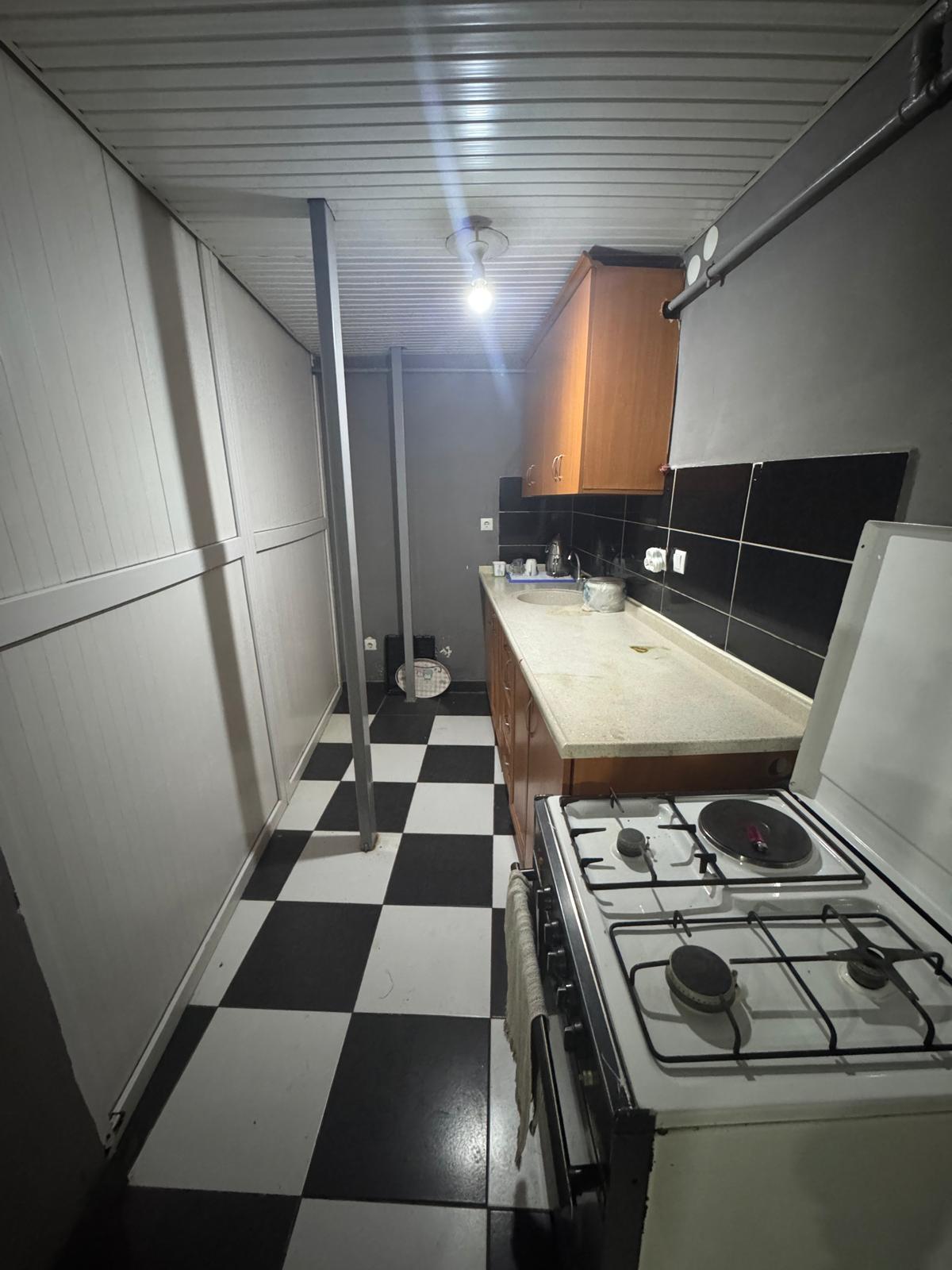 MUT YOLU ÜZERİ  3 DÜKKAN 3 TAPU  25-25-10 M2 DÜKKANLAR