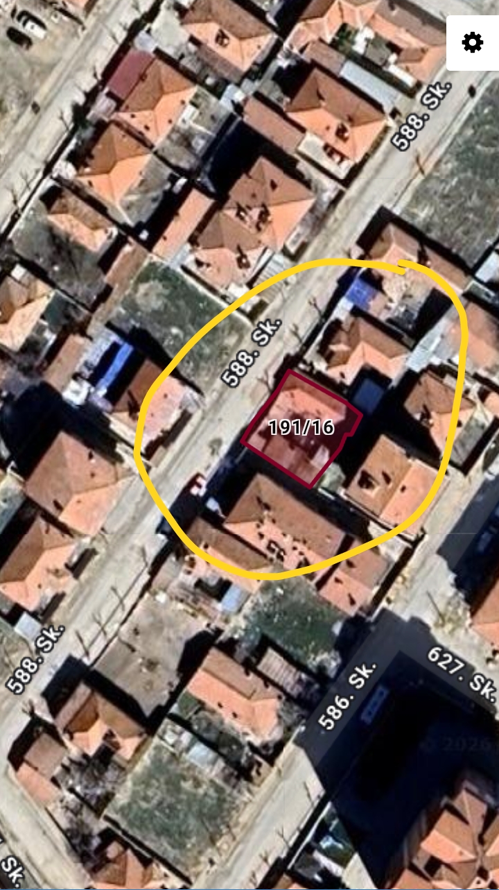 SATILIK ARSA  LARENDE  MAHALLESİNDE  220 M2