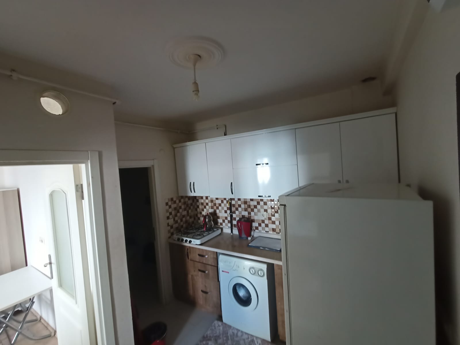 OSMANGAZİ MAHALLESİNDE   1+1 80M2  EŞYALI