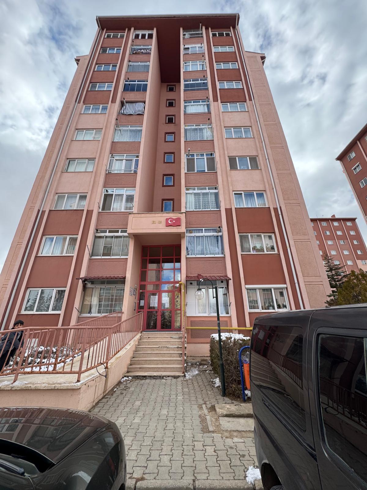 2.TOKİ KONUTLARINDA 2+1 90 M2  ARA KAT