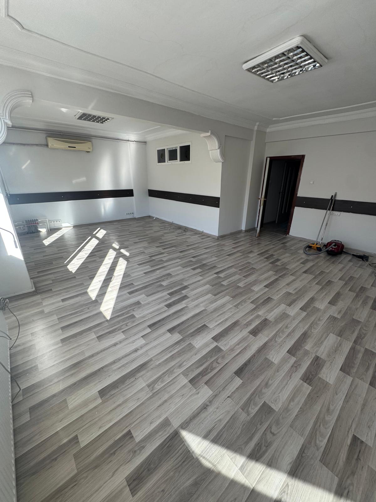 MANSURDEDE MAHALLESİNDE  3+1 DEN BOZMA 2+1  165M2