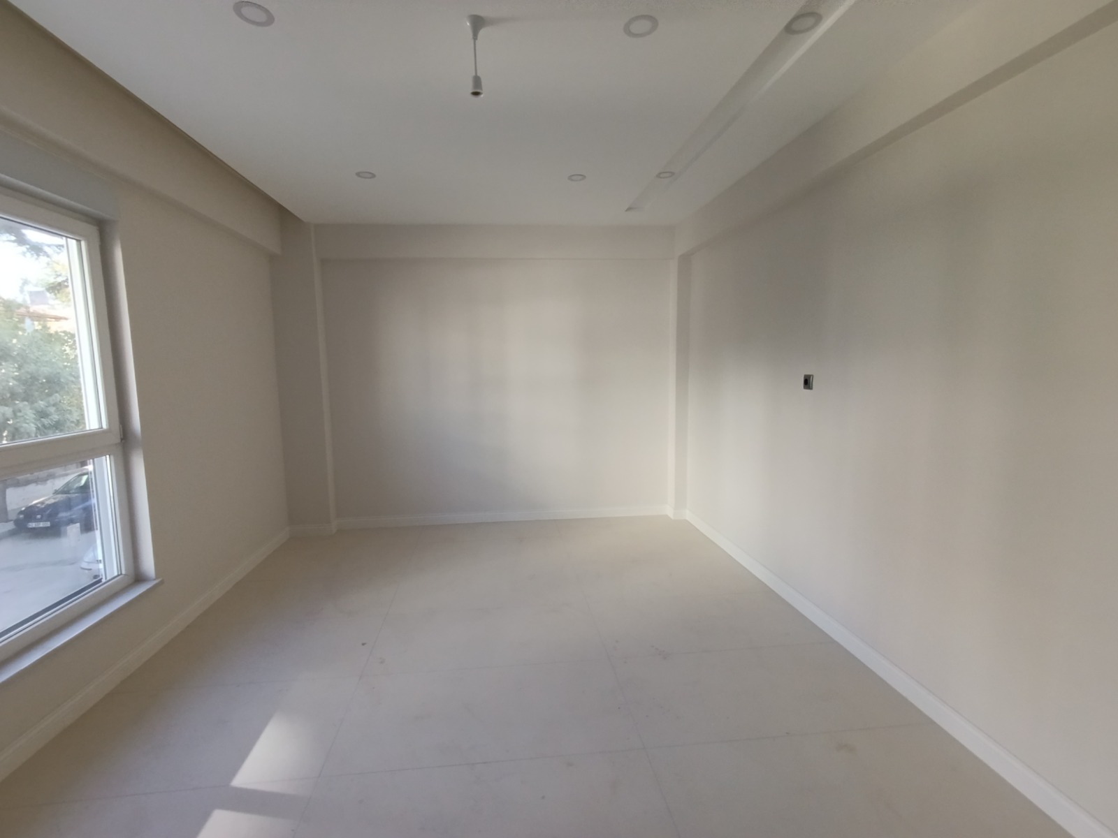 PİRİREİS MAHALLESİNDE  2+1    121M2