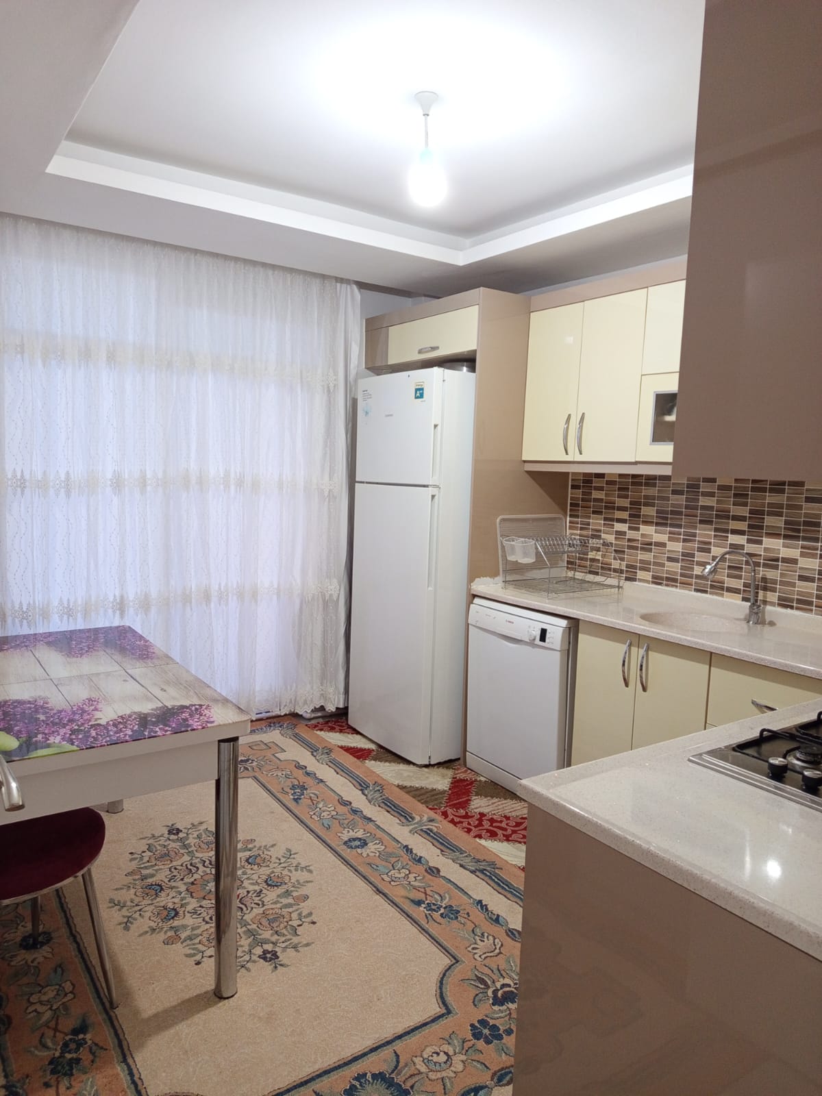 BAHÇELİEVLER MAHALLESİNDE 2+1 100 M2 