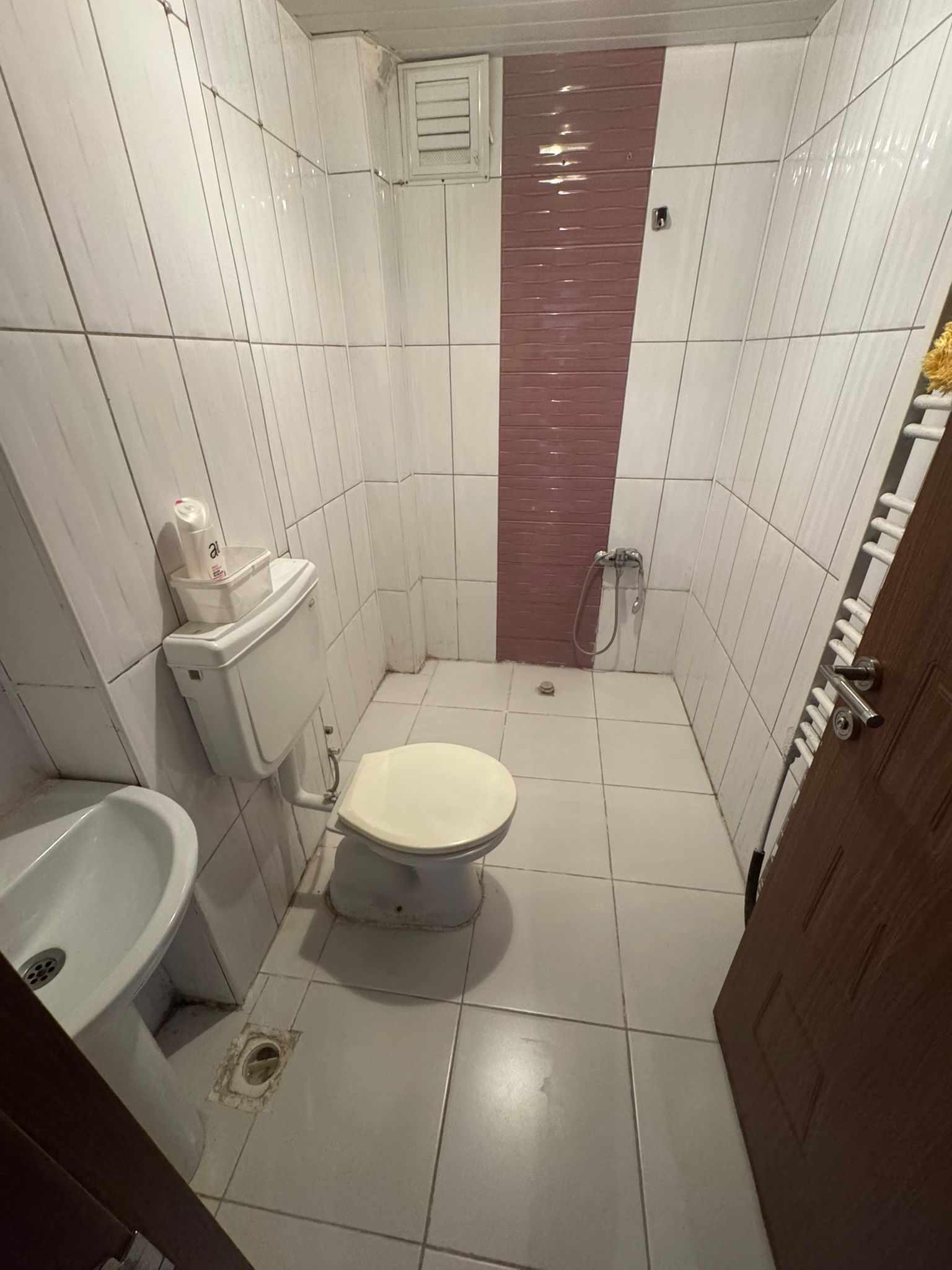 ZEMBİLLİ MAHALLESİNDE 2+1 100 M2