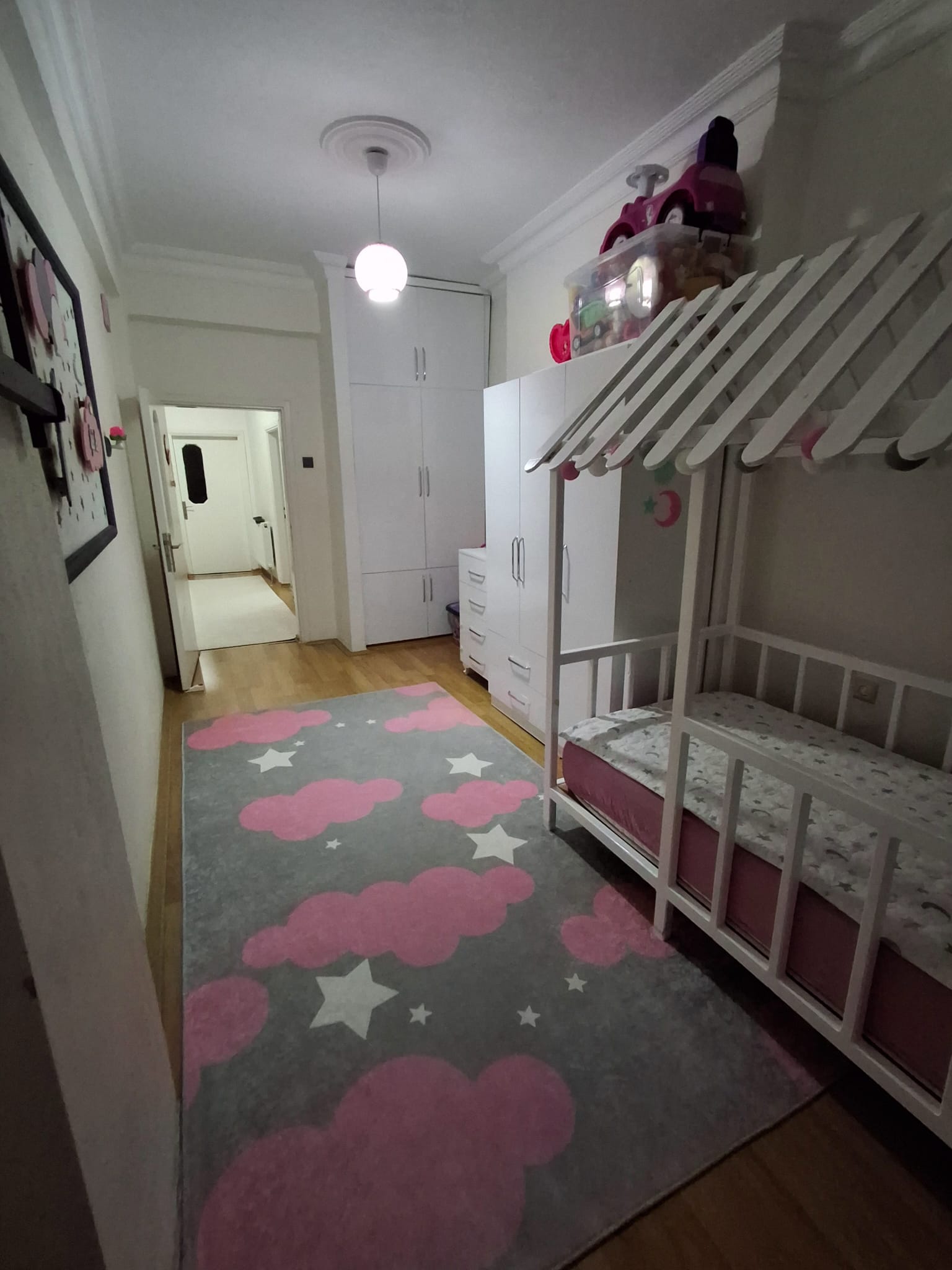 GEVHER HATUN MAHALLESİNDE  3+1    140M2