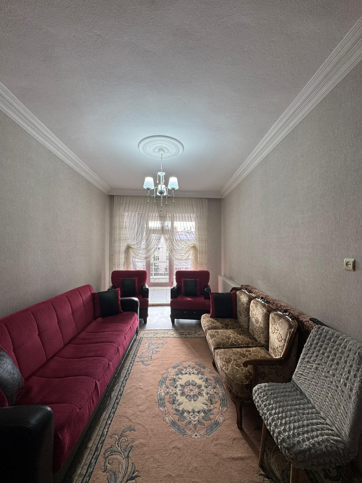 CEDİT MAHALLESİ 3+1  140M2  ARAKAT