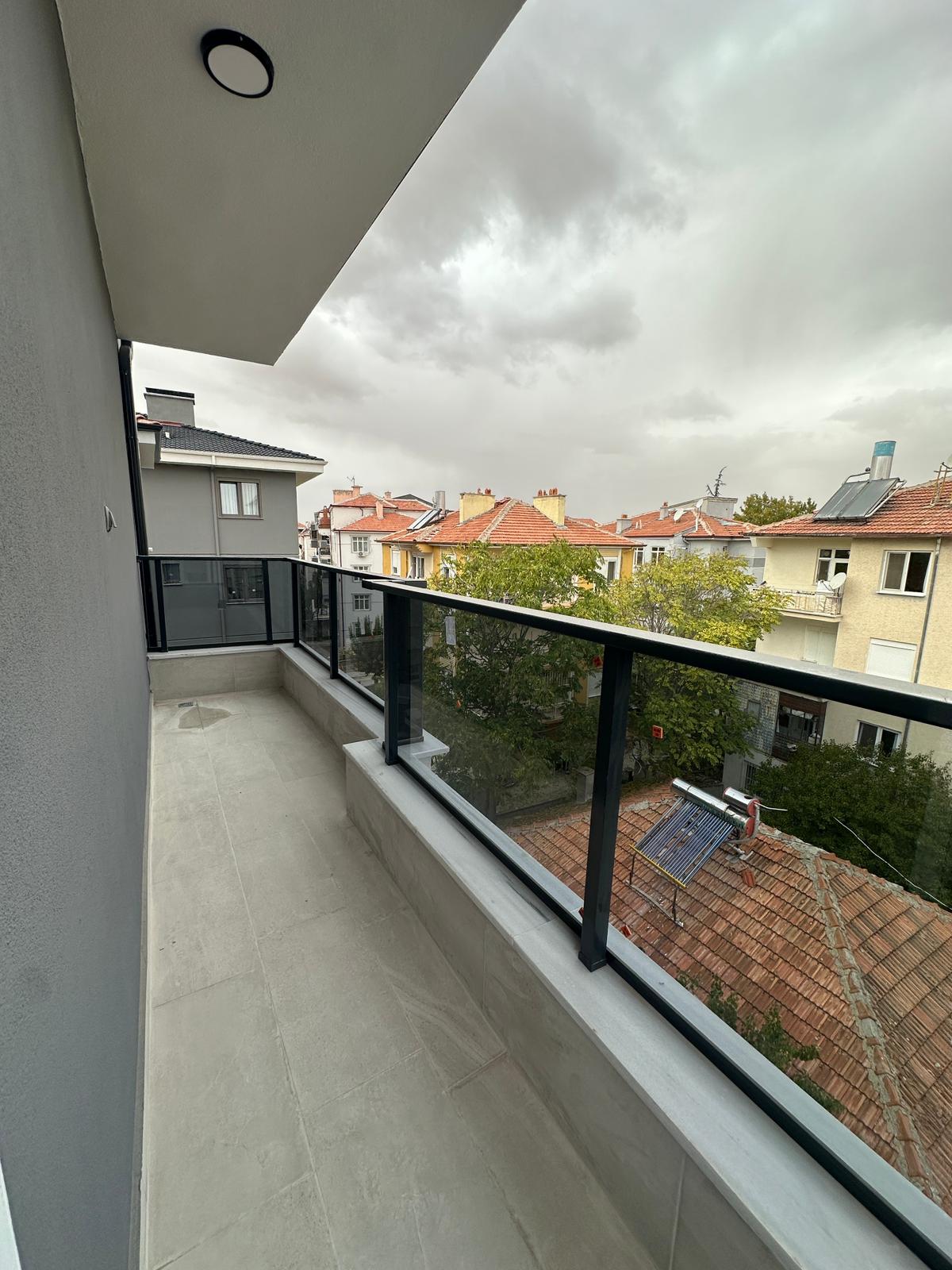 PİRİREİS MAHALLESİNDE 2+1 135