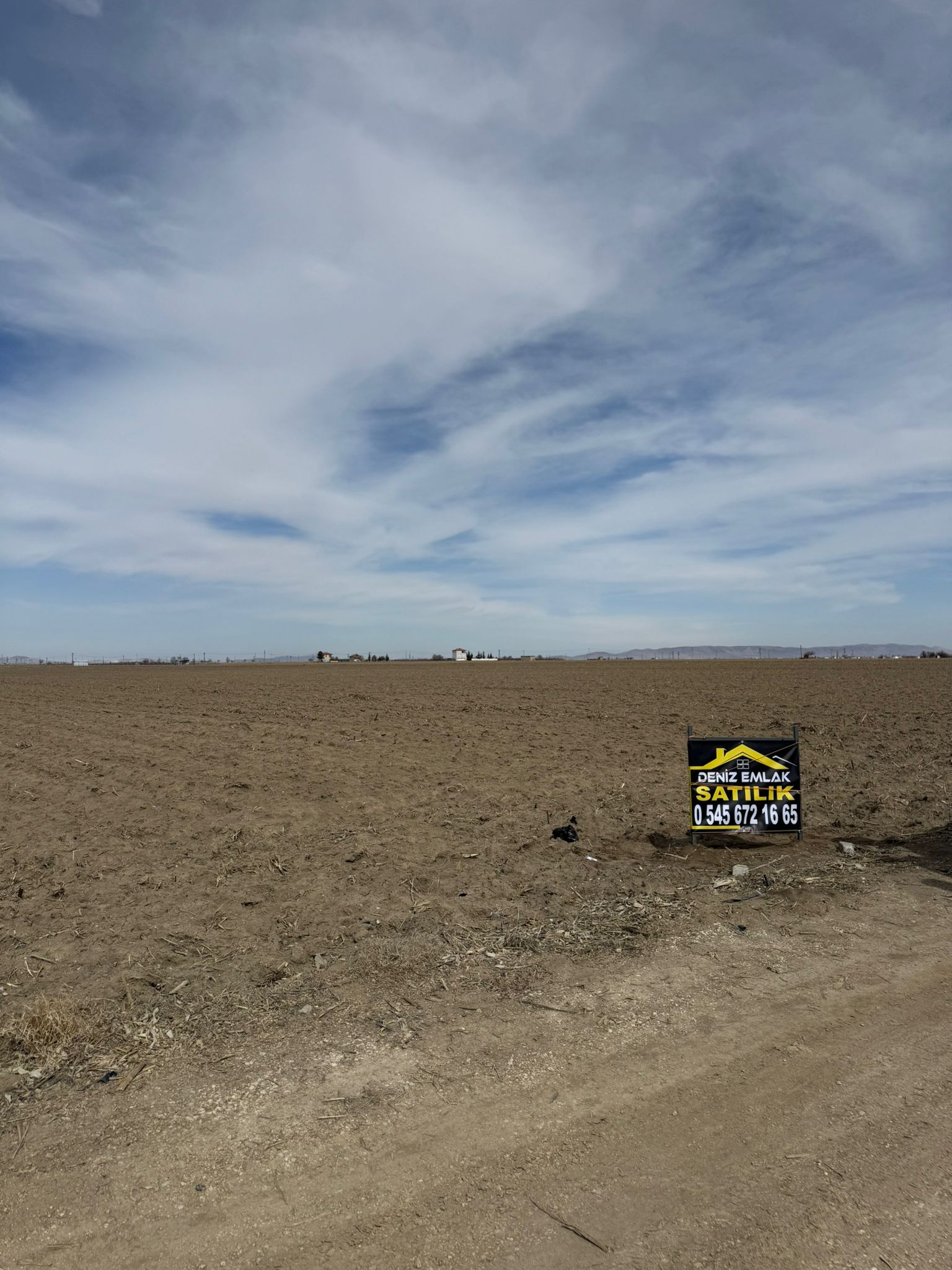 YENİŞEHİR MAHALLESİNDE 47,000 M2 TARLA 