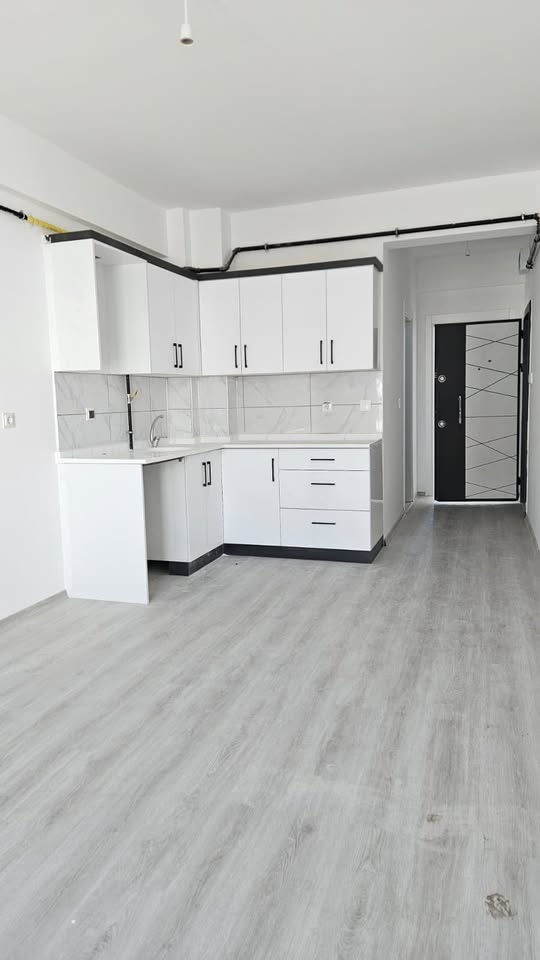 ZEMBİLLİ MAHALLESİNDE  YHM ARKASINDA APART  1+1 BALKONLU  BAGIMSIZ MUTFAK