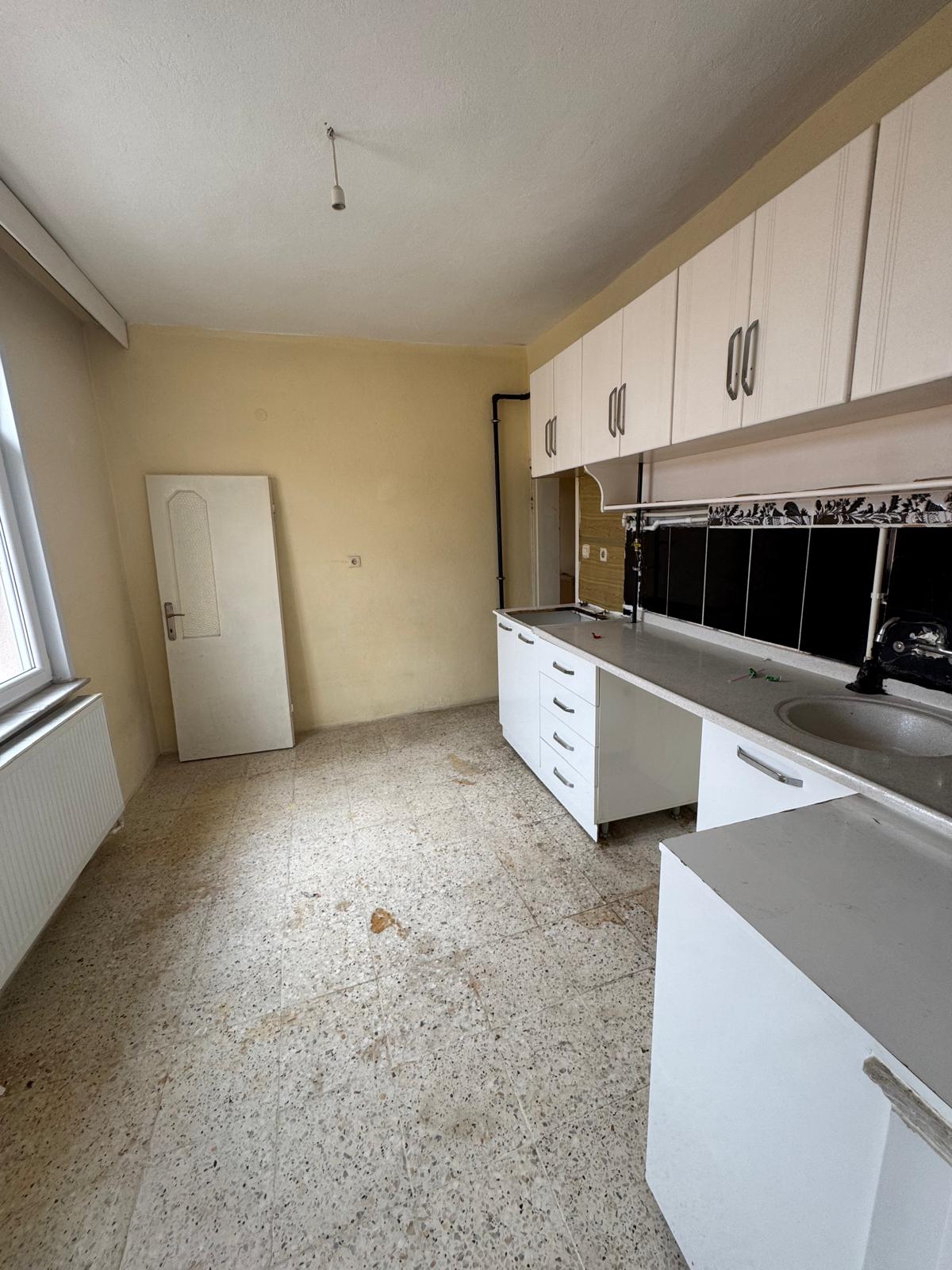 KOMPLE 3 KATLI BİNA