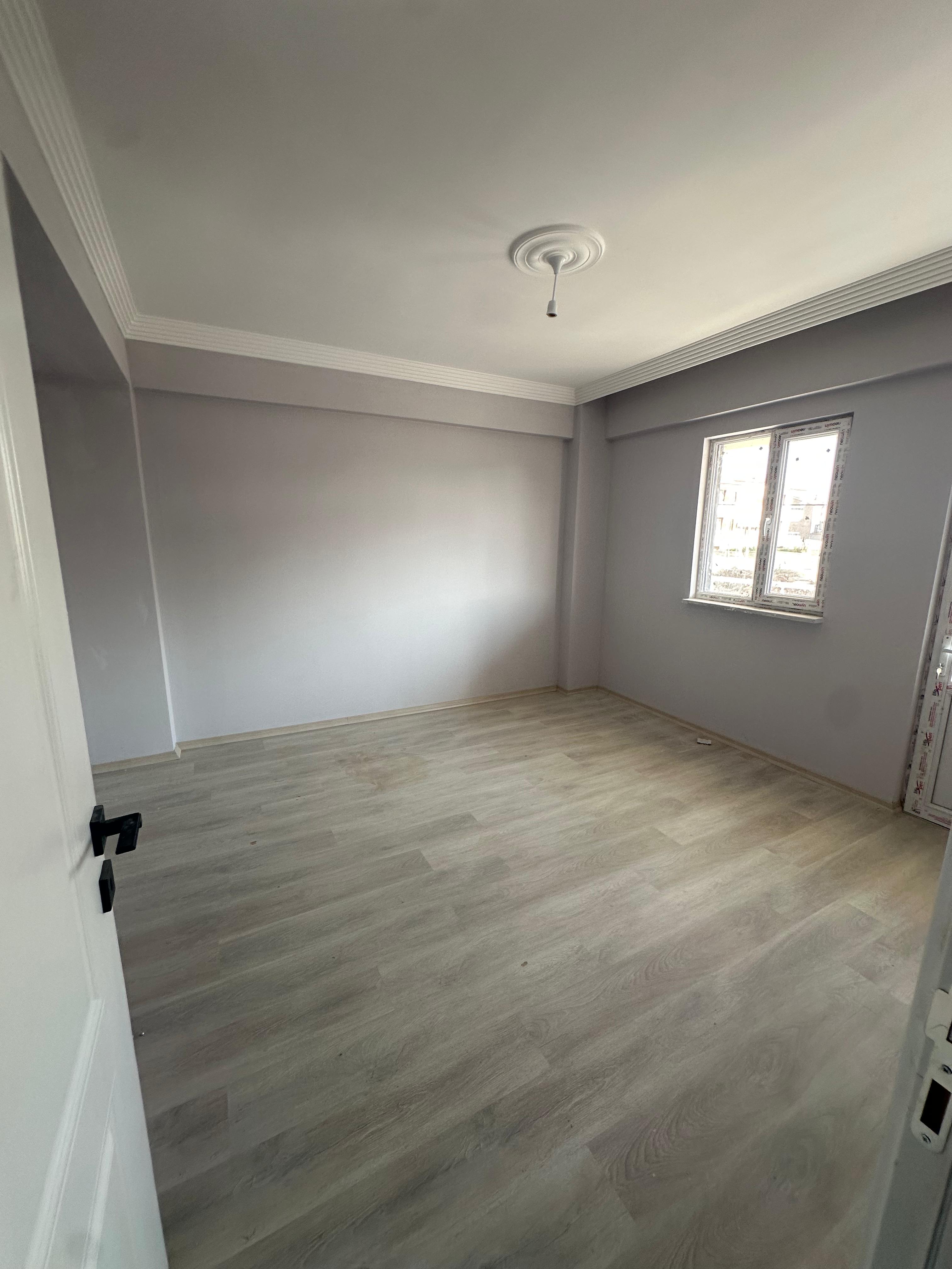 GEVHER HATUN MAHALLESİNDE SATILIK APART