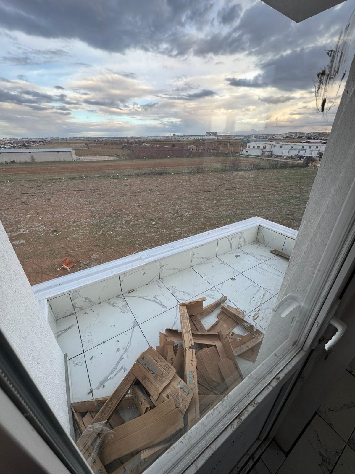 ATLAS SUİTTE  HAMİDİYE MAHALLESİNDE  1+1   55M2 ARA KAT 