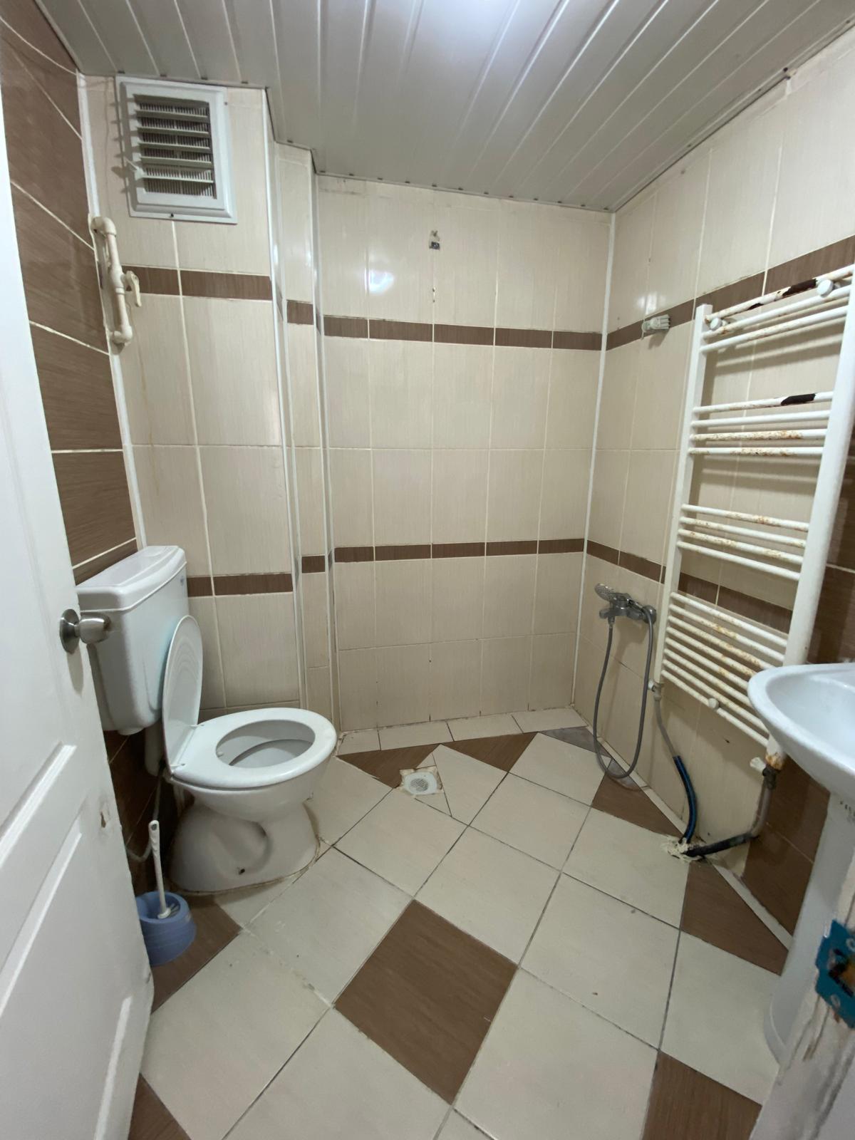 OSMANGAZİ MAHALLESİNDE  2+1  BALKONLU  SİTE İÇERİSİNDE  + GÜVENLİKLİ