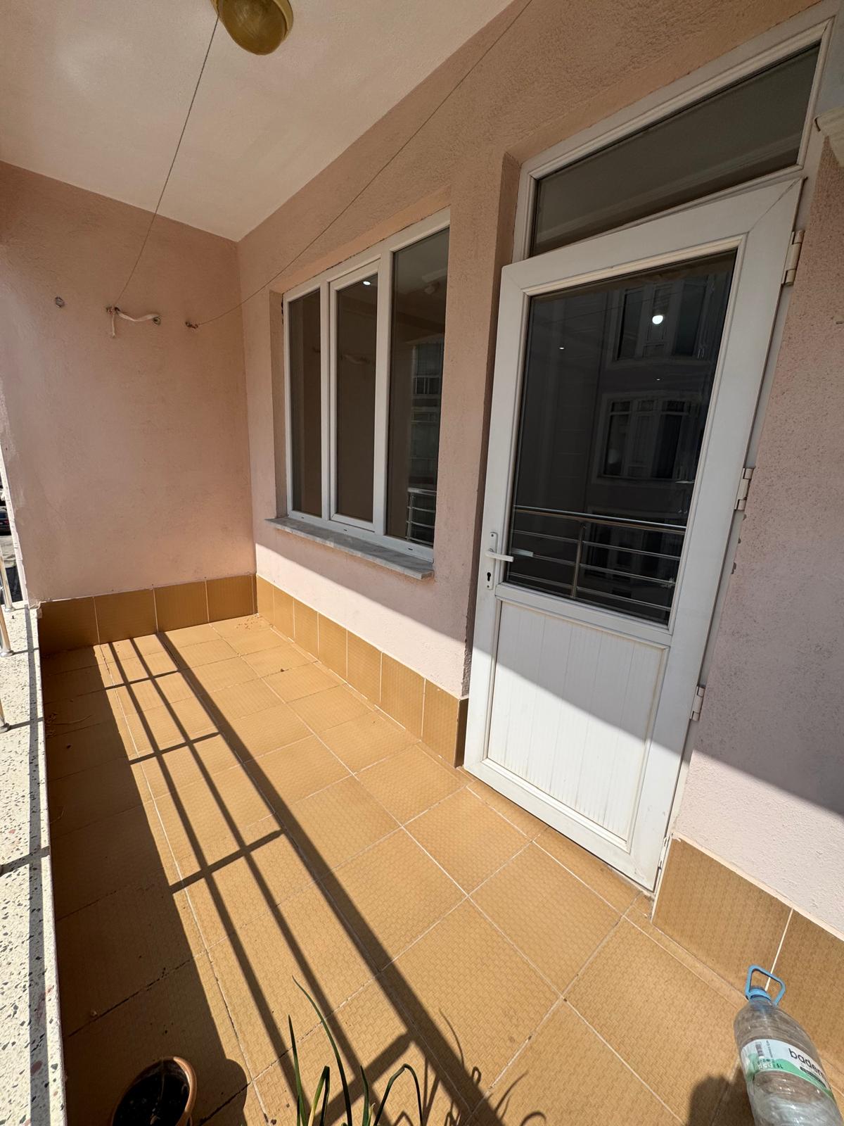 CEDİT MAHALLESİNDE  3+1   140M2  ZEMİN ÜSTÜ 1 KAT